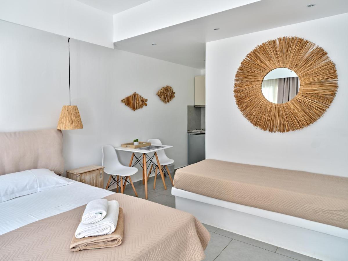 Corina Studios-Apartments Naousa  Ngoại thất bức ảnh
