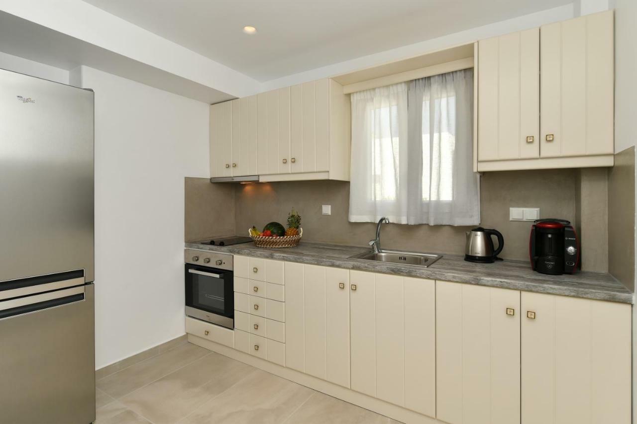 Corina Studios-Apartments Naousa  Ngoại thất bức ảnh